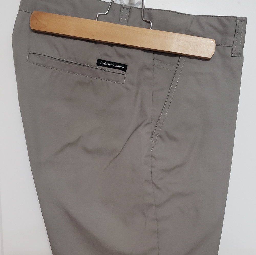 Mens Peak Performance Shorts
